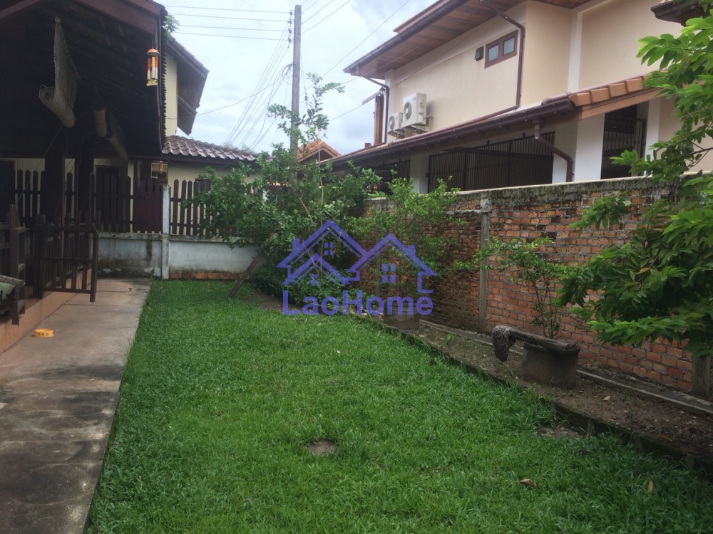 ID: 1192 - House for rent lao style with garden