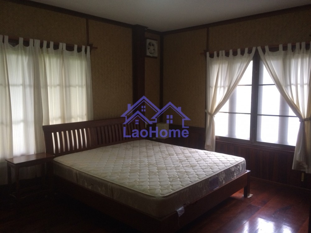 ID: 1192 - House for rent lao style with garden