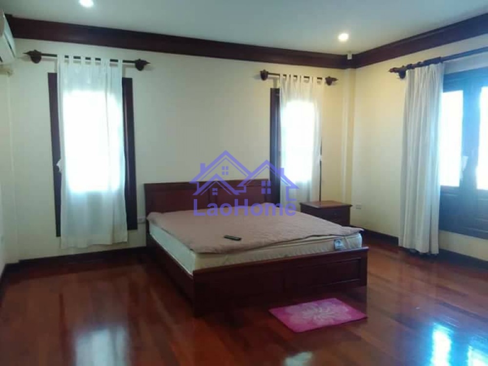 ID: 1193 - house for rent villa with garden 