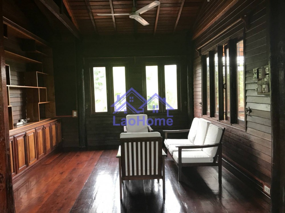 ID: 1195 - House for rent lao style with garden