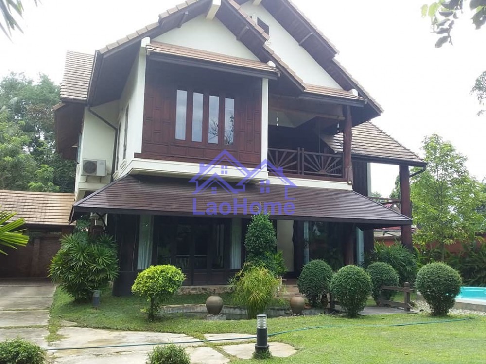 House for rent lao style and large garden and swimming pool