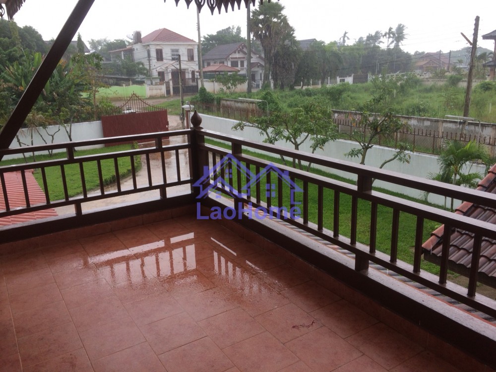 ID: 1207 - House for rent lao style with garden and swimming pool