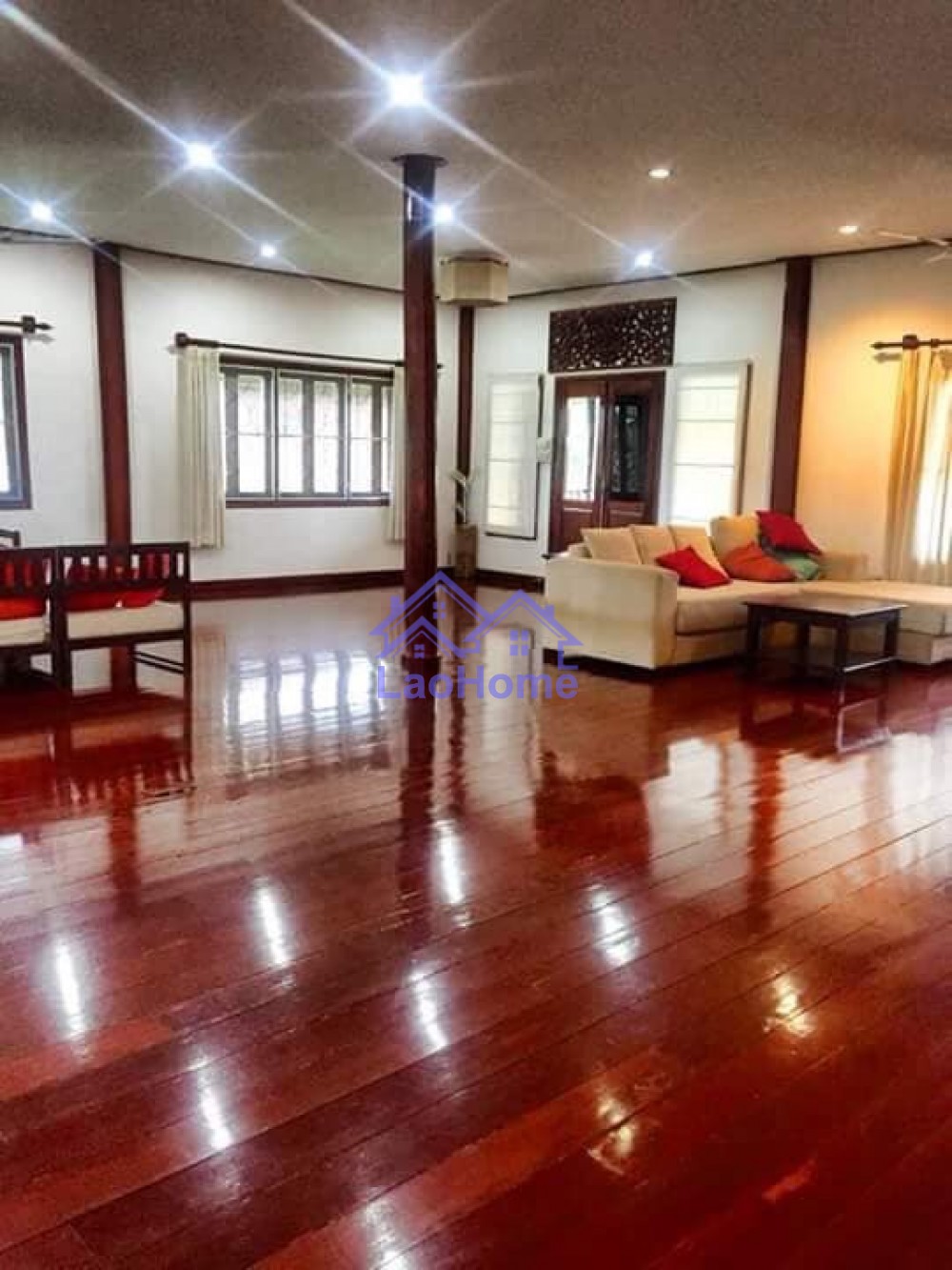 ID: 1225 - House for rent lao style and large garden