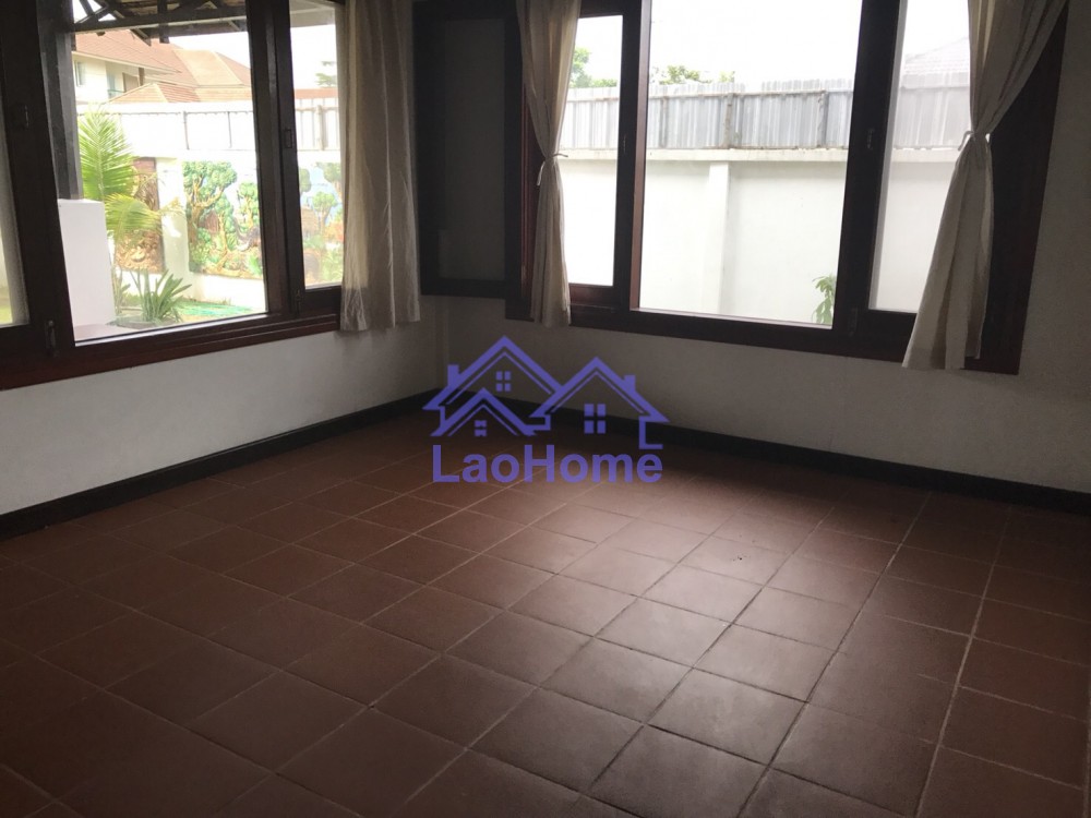 ID: 1227 - House for rent lao style with garden