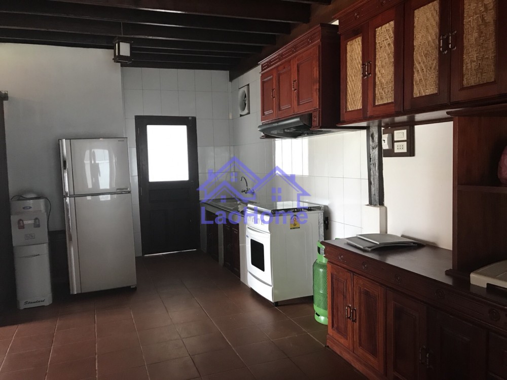 ID: 1227 - House for rent lao style with garden