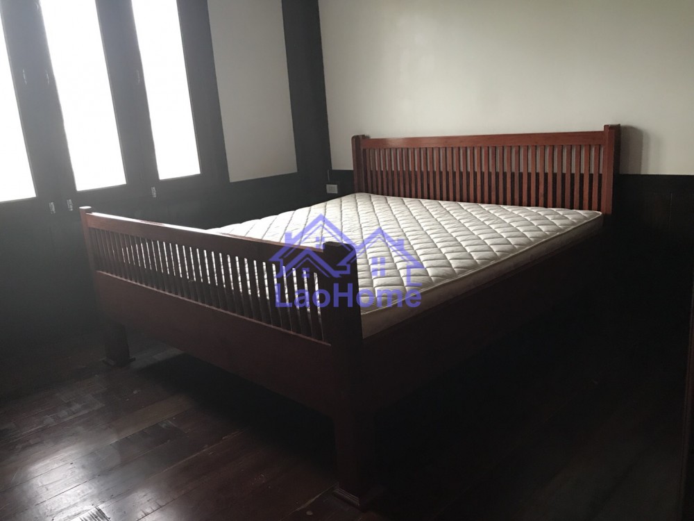 ID: 1227 - House for rent lao style with garden