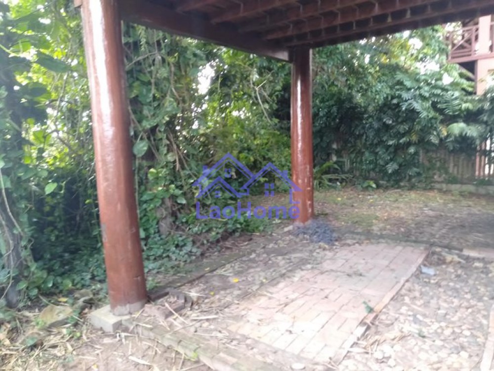 ID: 1235 - house for rent lao style with garden 