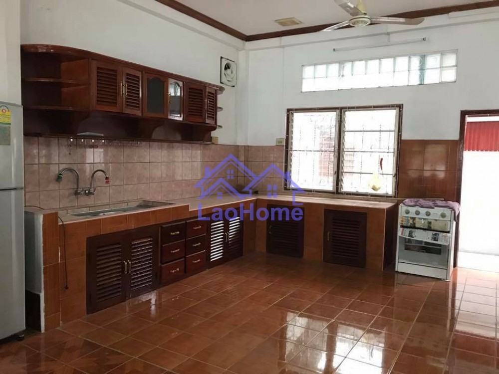 ID: 1237 - Modern house for rent with small garden 