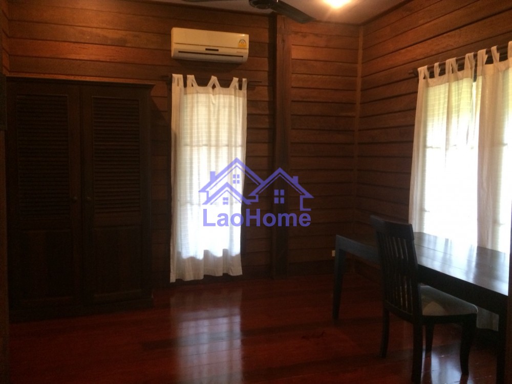 ID: 1239 - House for rent lao style with garden