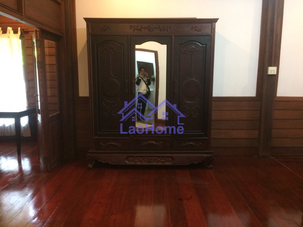 ID: 1239 - House for rent lao style with garden