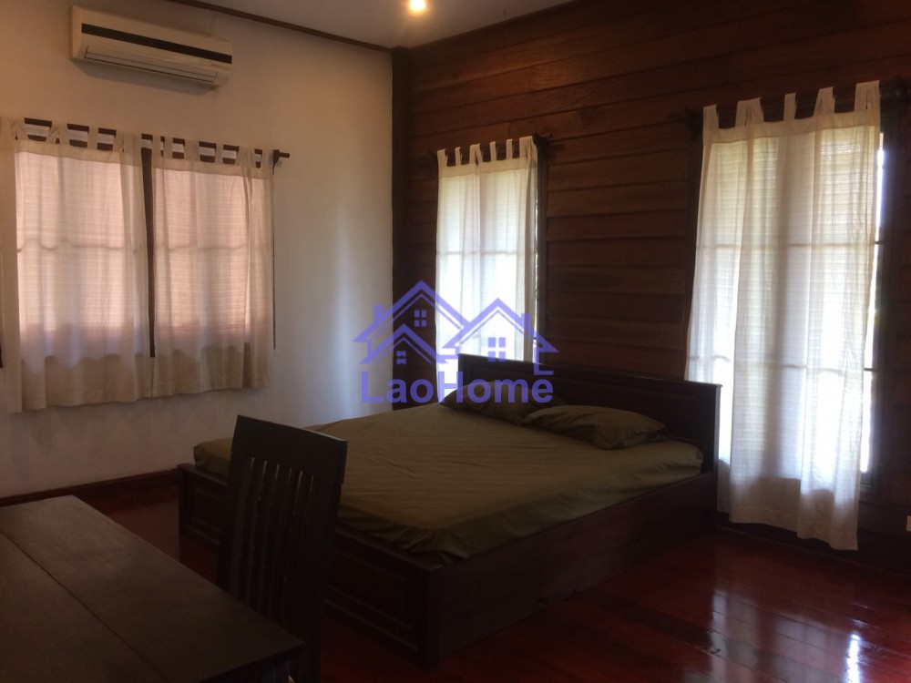 ID: 1239 - House for rent lao style with garden