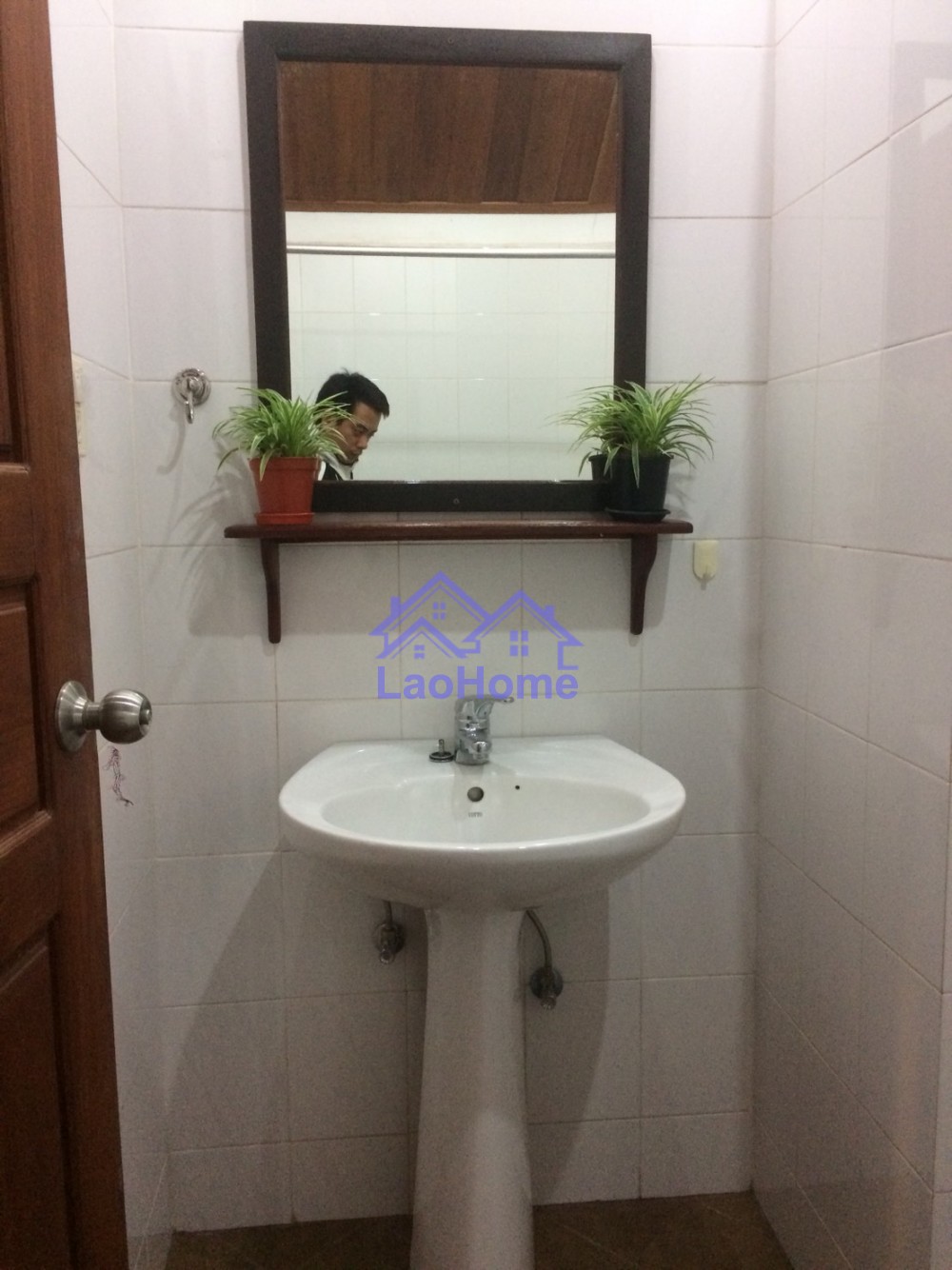 ID: 1239 - House for rent lao style with garden