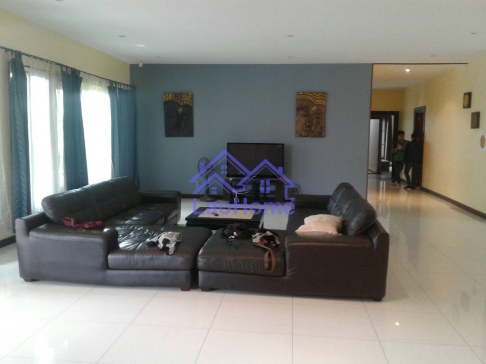 ID: 1263 - Beautiful modern villa house with garden and the trees for rent