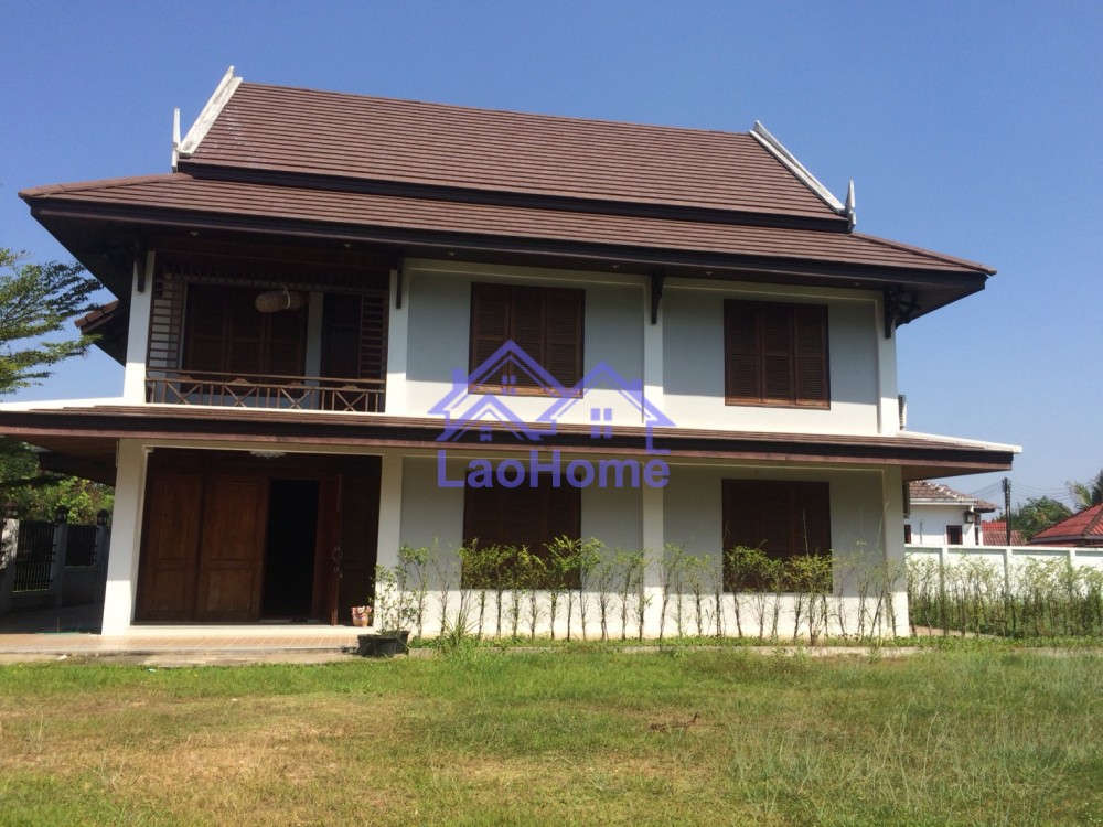 House for rent lao style and large garden