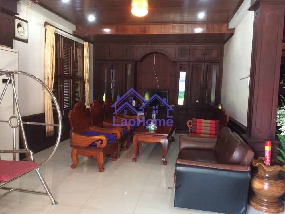 ID: 1266 - House for rent lao style and large garden