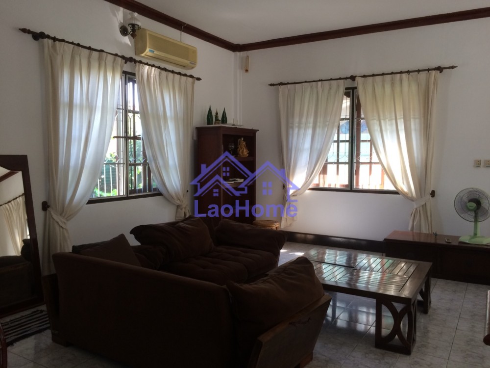 ID: 1273 - Beautiful house for rent with large garden and trees 