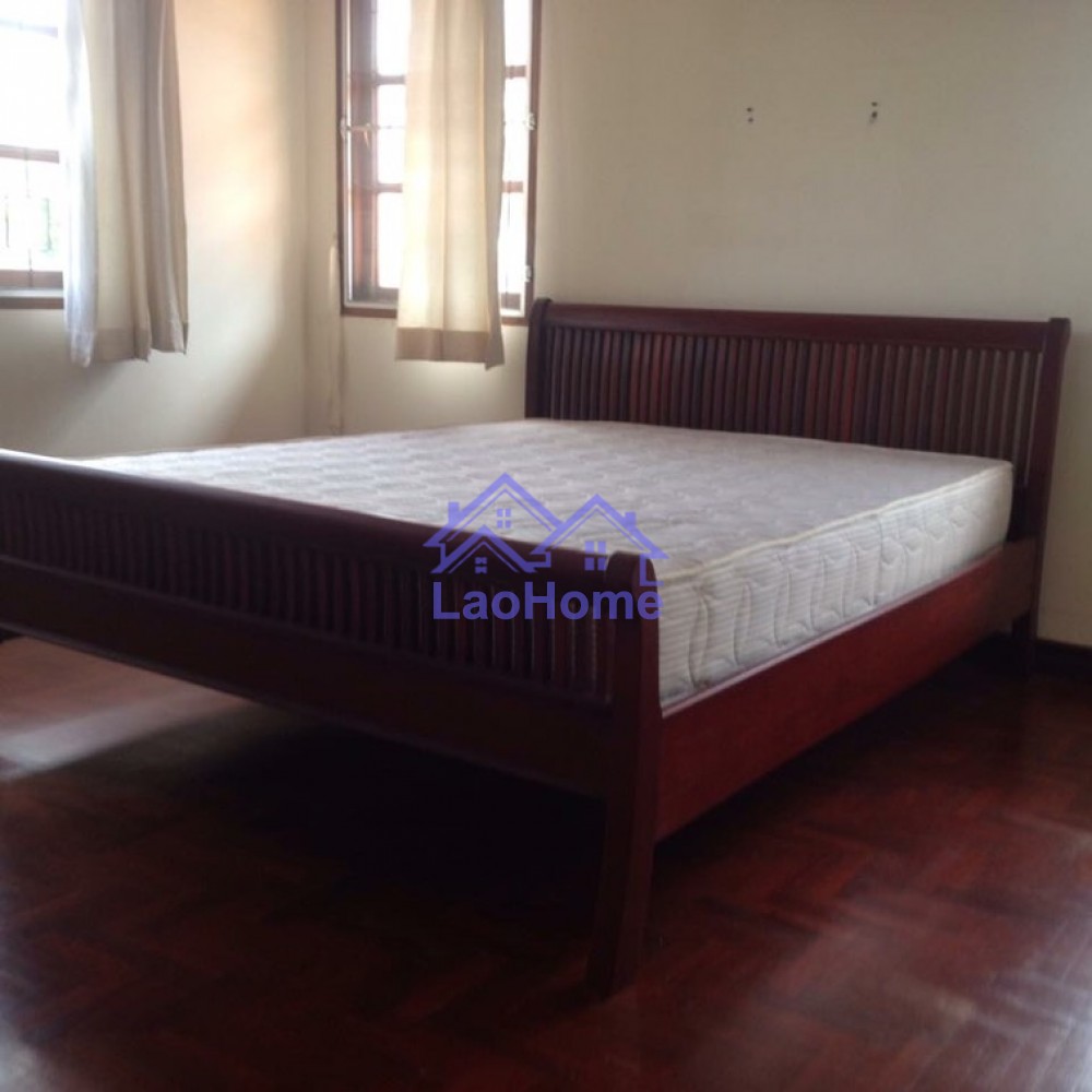 ID: 1282 - House for rent lao style with garden