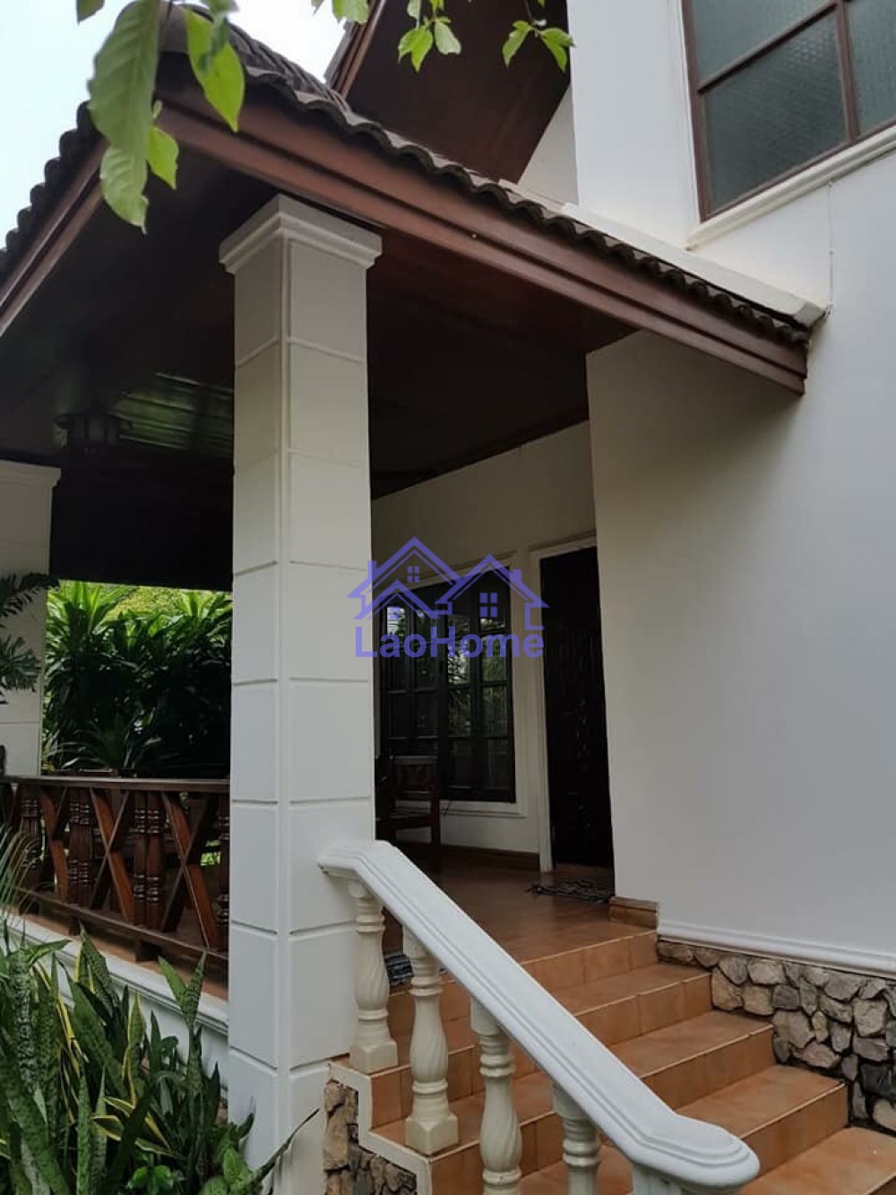 ID: 1284 - Modern house for rent with garden