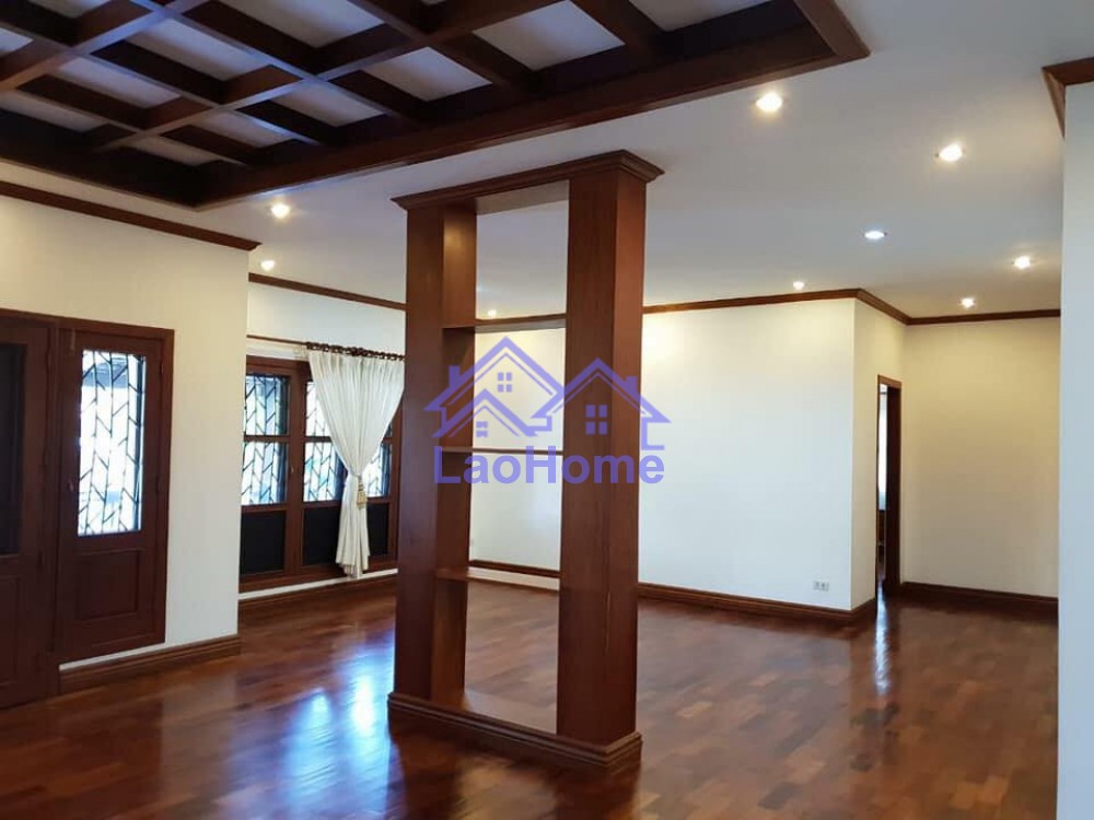 ID: 1289 - Beautiful house for rent with large garden and trees