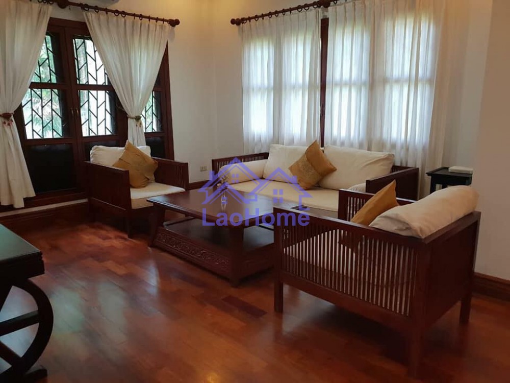 ID: 1289 - Beautiful house for rent with large garden and trees