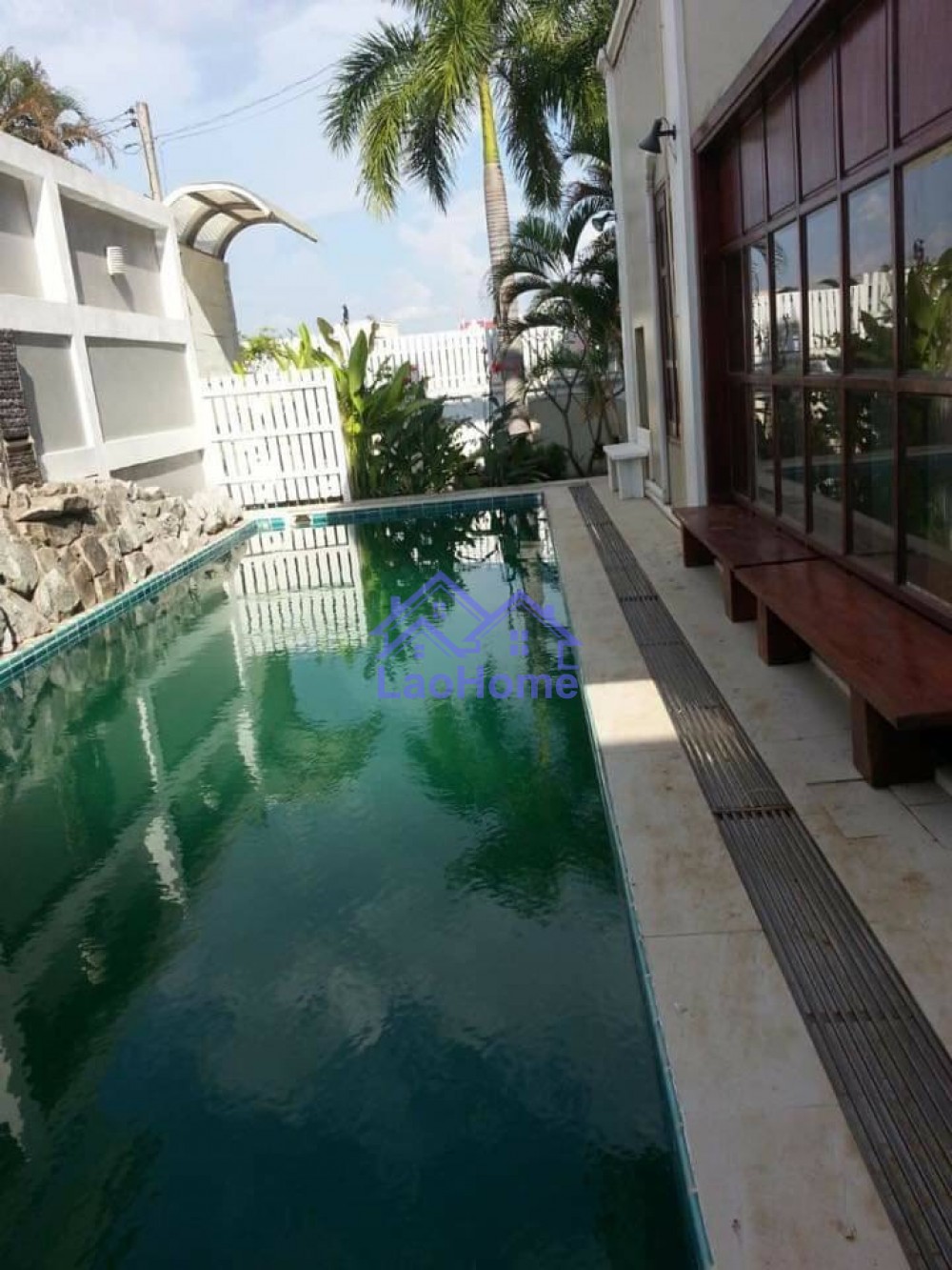 ID: 1300 - Big Modern house for rent with swimming pool