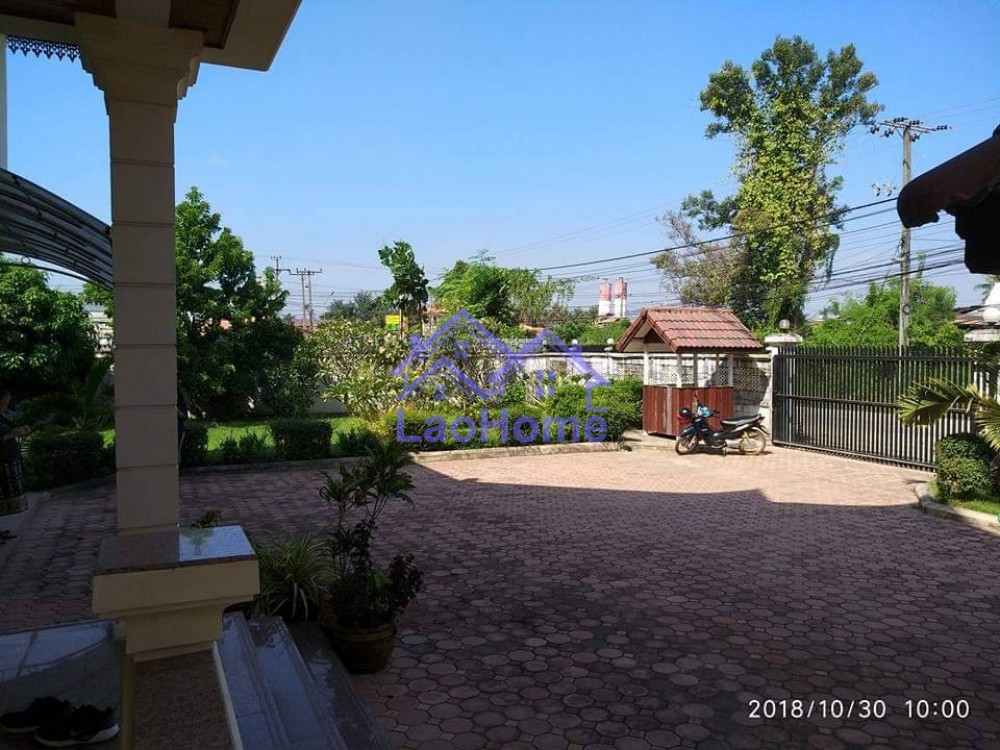 ID: 1309 - Modern house for rent with garden