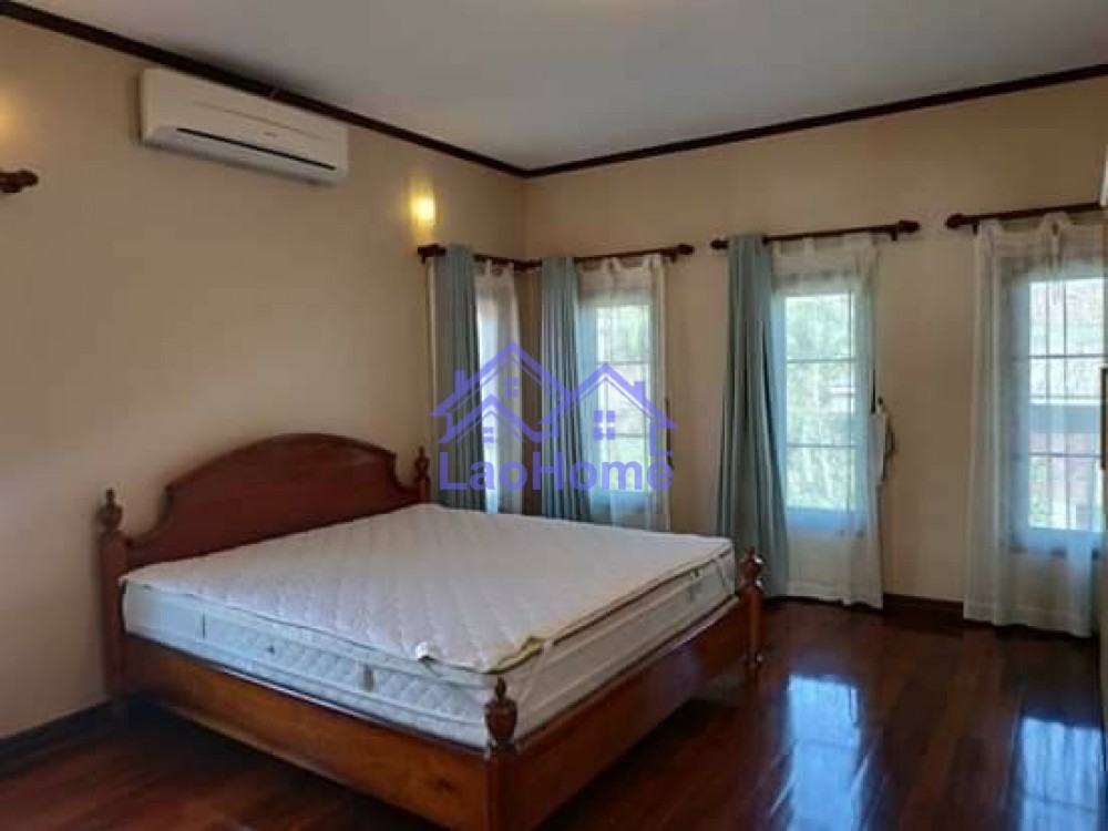 ID: 1312 - Lao style house for rent with garden and close Mekong River 