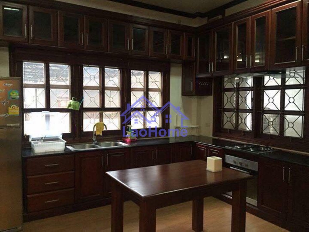 ID: 1329 - Modern house for rent with garden