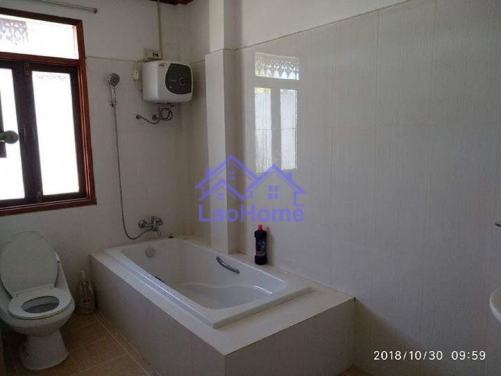 ID: 1345 - Lao style house for rent with large garden   