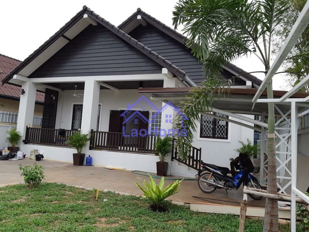 Villa house for rent with garden