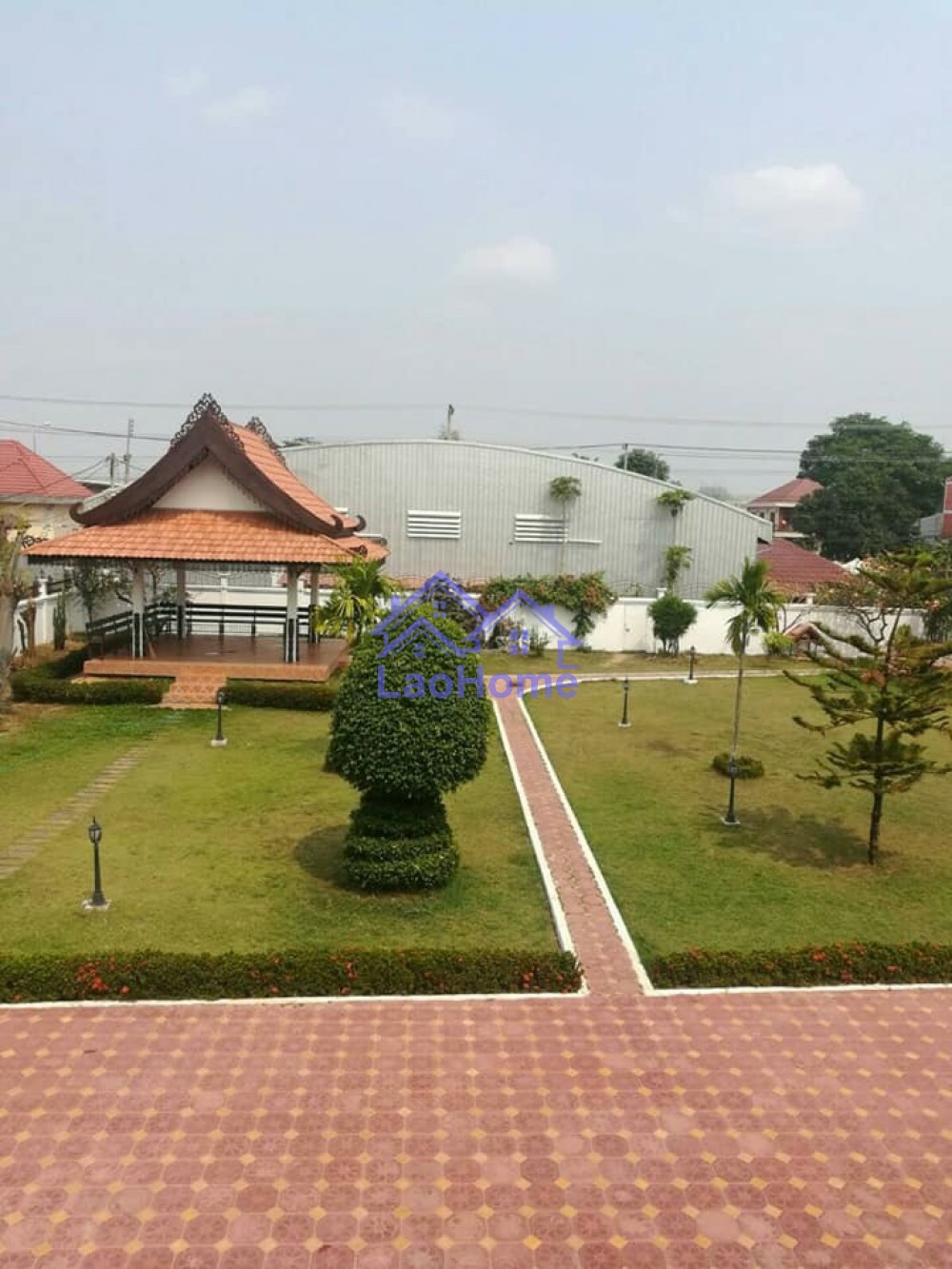 ID: 1349 - Modern Lao style house with garden