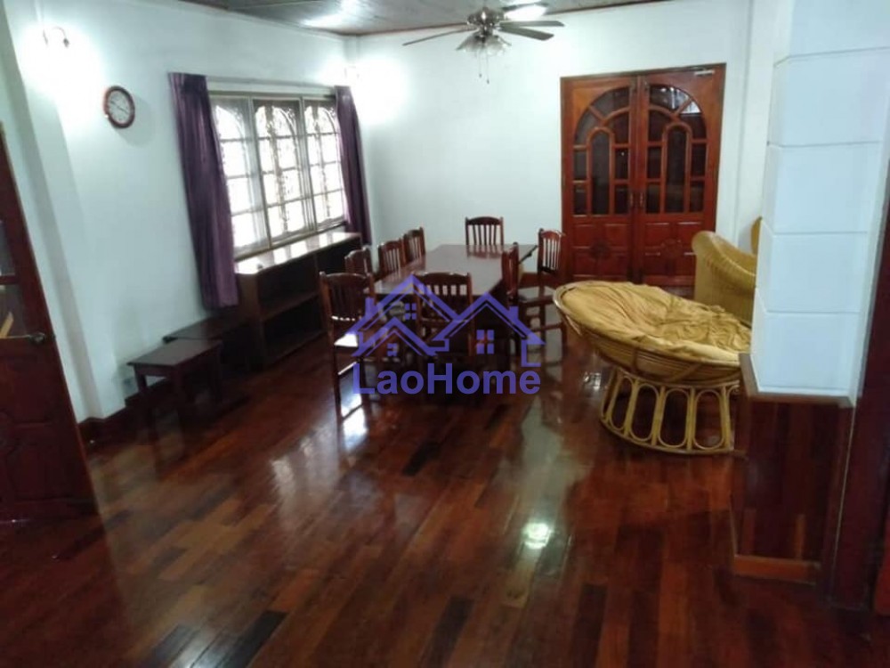 ID: 1360 - House for rent with garden