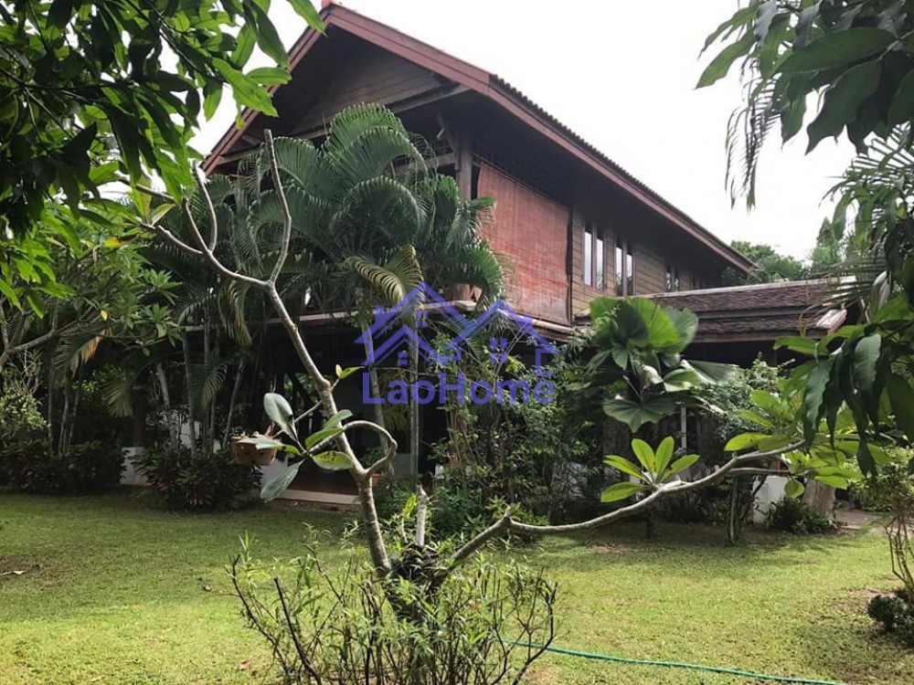 Lao style house for rent with garden  