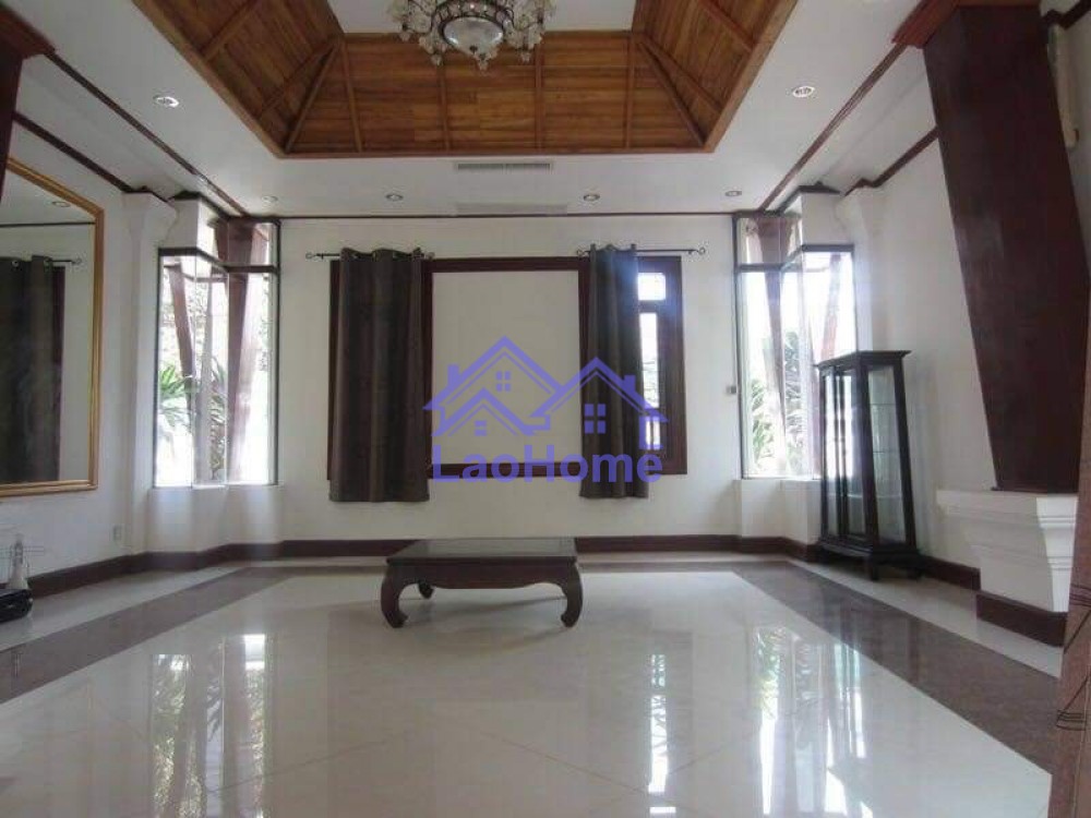 ID: 1400 - Modern house for rent with garden