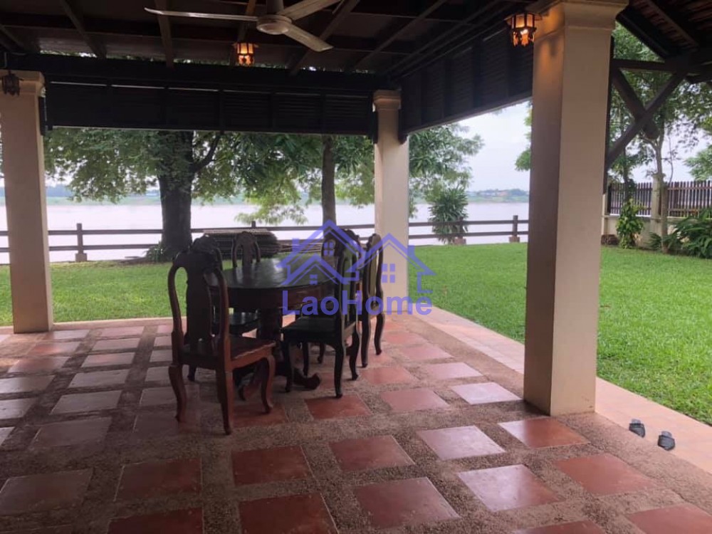 ID: 1413 - Lao style house for rent with garden and close Mekong River 